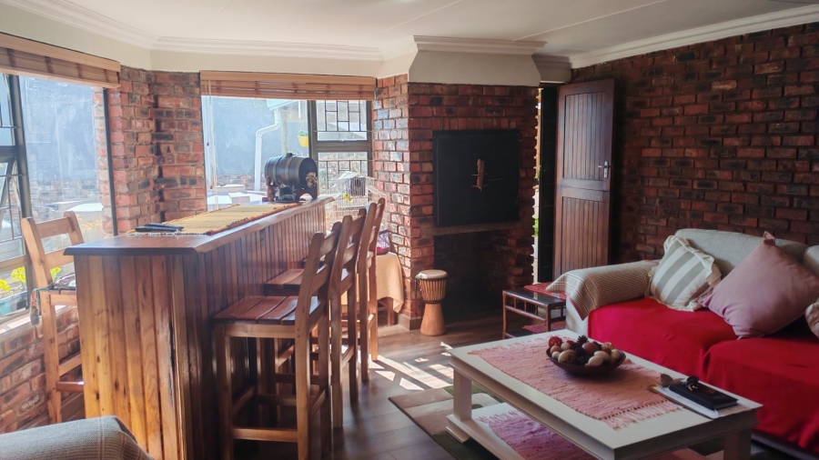 3 Bedroom Property for Sale in Fraaiuitsig Western Cape